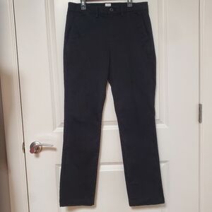GAP Men's Essential Straight Black Khaki Pants 28x30